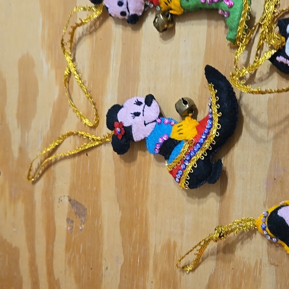 Vintage handmade Felt Disney Ornaments Lot of 6 - Picture 7 of 7